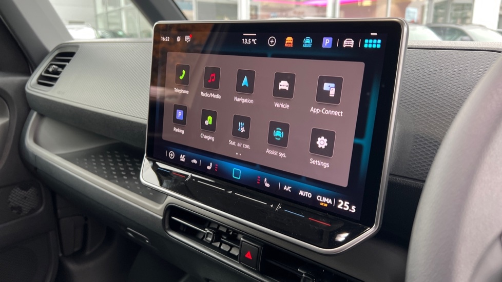 Used Volkswagen ID.Buzz 2025 for sale - 76870267: Photo 12