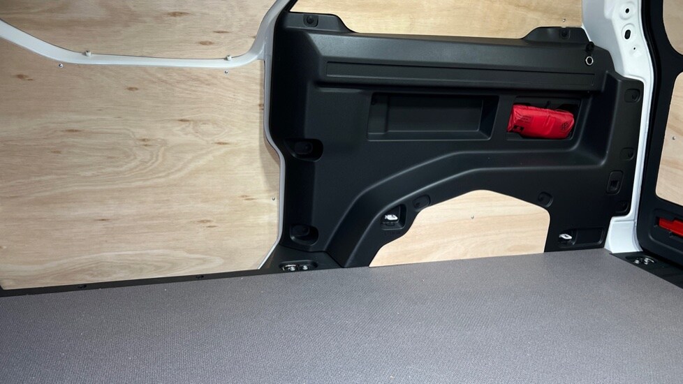 Used Volkswagen ID.Buzz 2025 for sale - 76870267: Photo 71