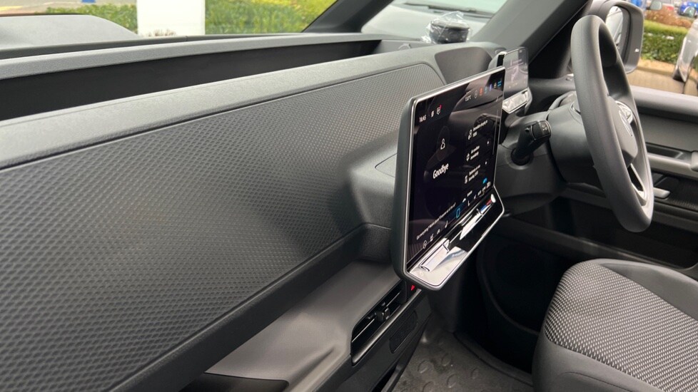 Used Volkswagen ID.Buzz 2025 for sale - 76870267: Photo 84