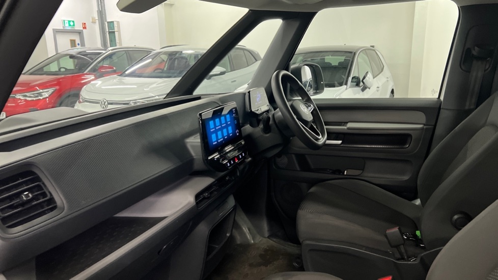 Used Volkswagen ID.Buzz 2023 for sale - 76229179: Photo 2