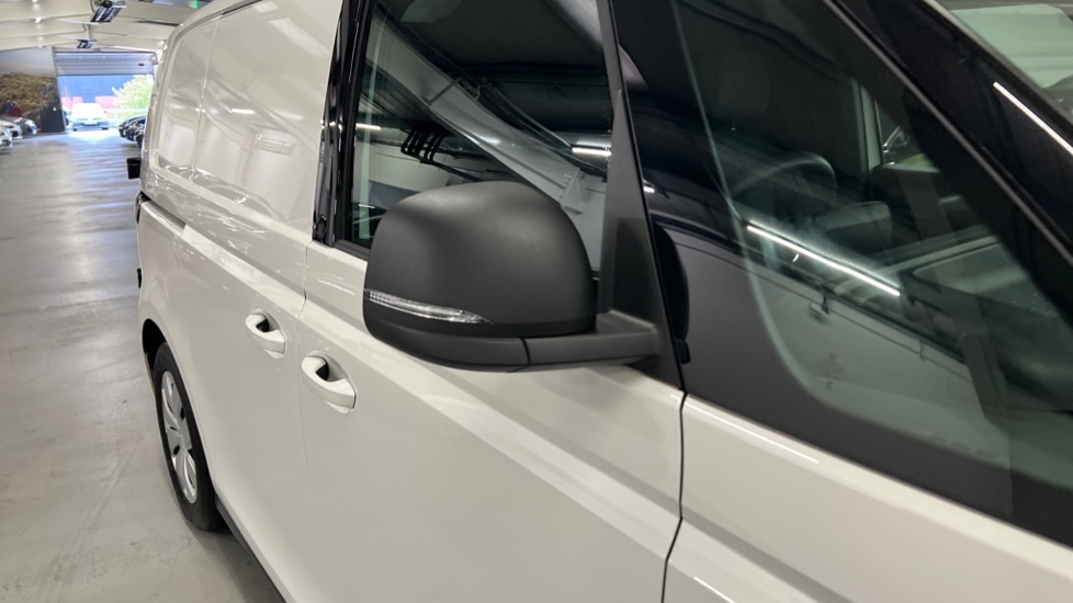 Used Volkswagen ID.Buzz 2023 for sale - 76229179: Photo 41