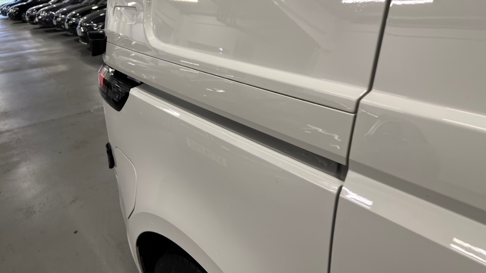 Used Volkswagen ID.Buzz 2023 for sale - 76229179: Photo 43
