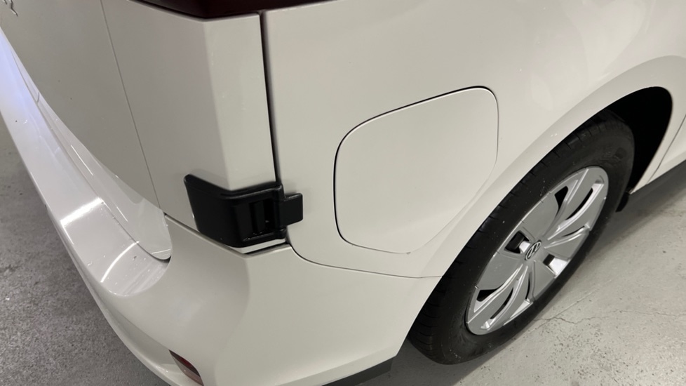 Used Volkswagen ID.Buzz 2023 for sale - 76229179: Photo 44