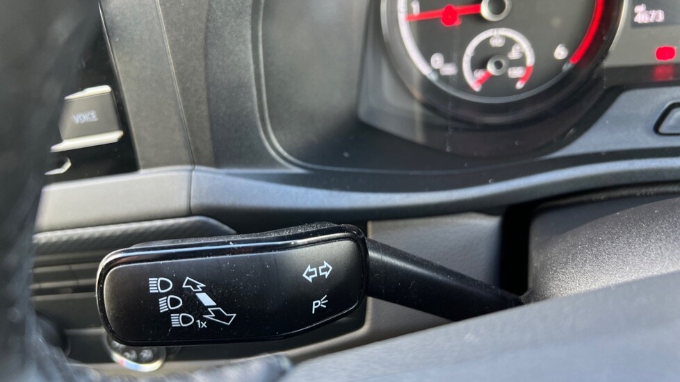 Used Volkswagen Transporter 2024 for sale - 76302270: Photo 27