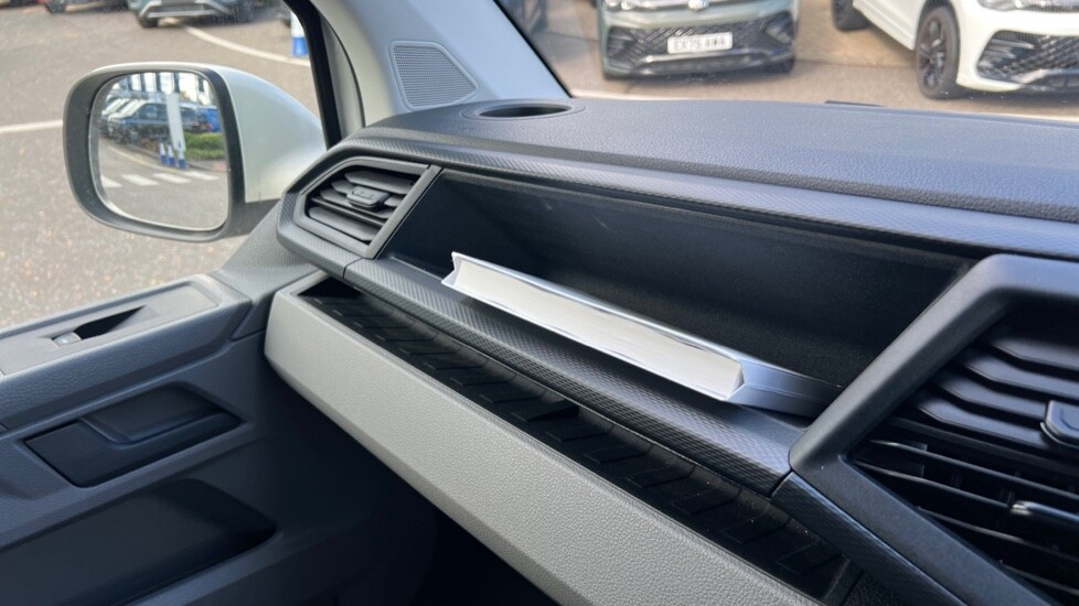 Used Volkswagen Transporter 2024 for sale - 76302270: Photo 34