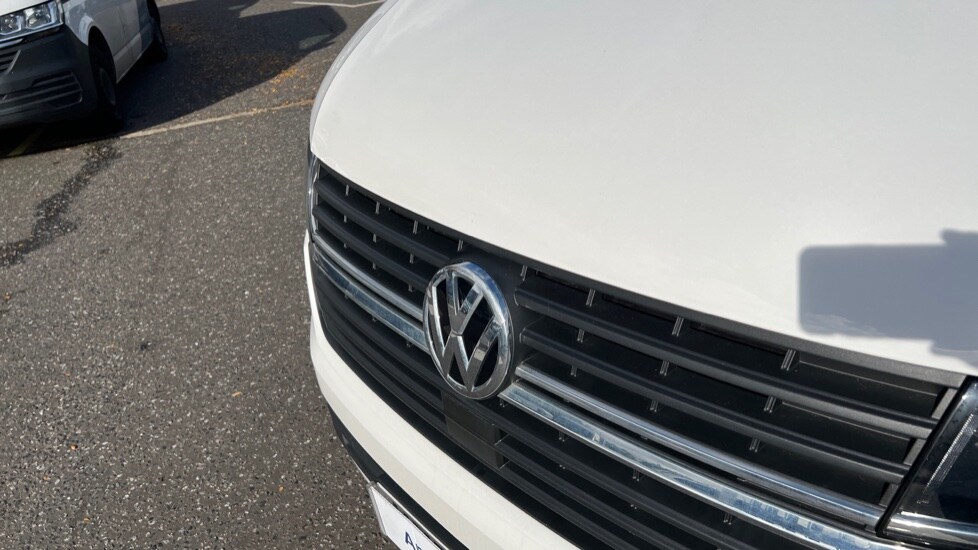 Used Volkswagen Transporter 2024 for sale - 76302270: Photo 37