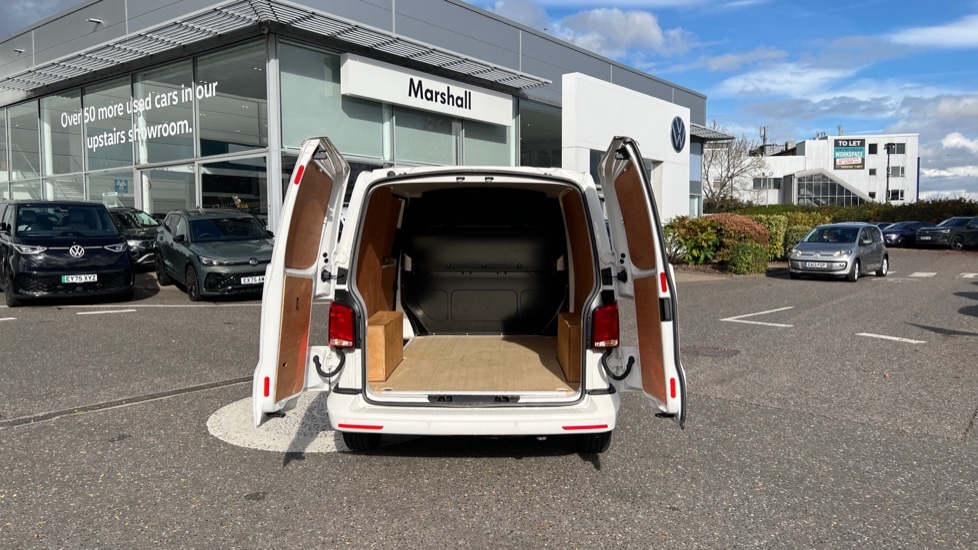 Used Volkswagen Transporter 2024 for sale - 76870643: Photo 10