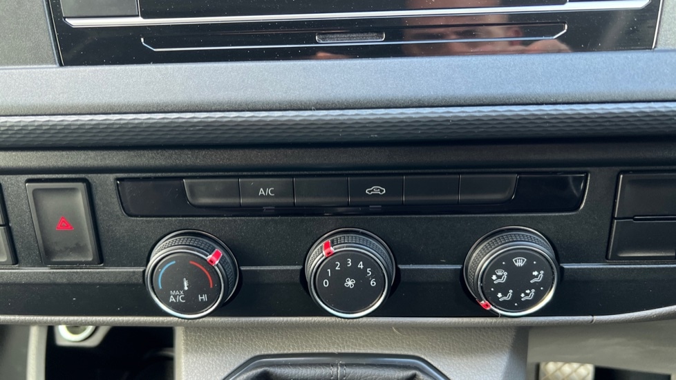 Used Volkswagen Transporter 2024 for sale - 76870643: Photo 13