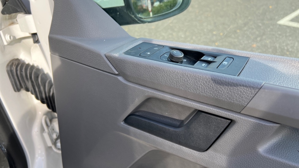 Used Volkswagen Transporter 2024 for sale - 76870643: Photo 23