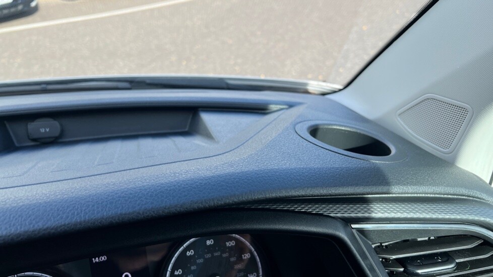 Used Volkswagen Transporter 2024 for sale - 76870643: Photo 28