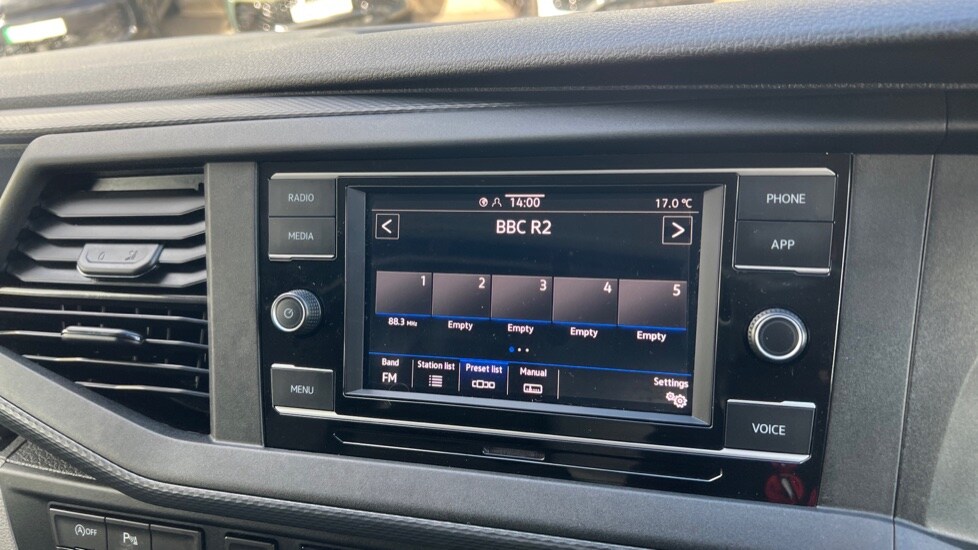 Used Volkswagen Transporter 2024 for sale - 76870643: Photo 32