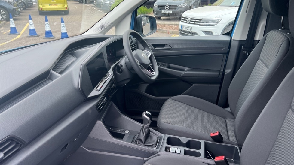 Used Volkswagen Caddy Maxi 2025 for sale - 76350771: Photo 2