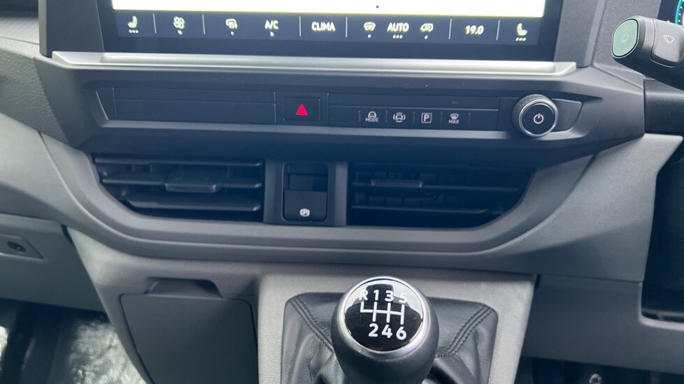 Used Volkswagen Transporter 2025 for sale - 75763750: Photo 13