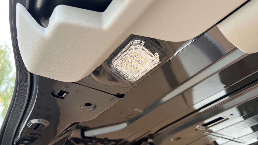 Used Volkswagen Transporter 2025 for sale - 75763750: Photo 85