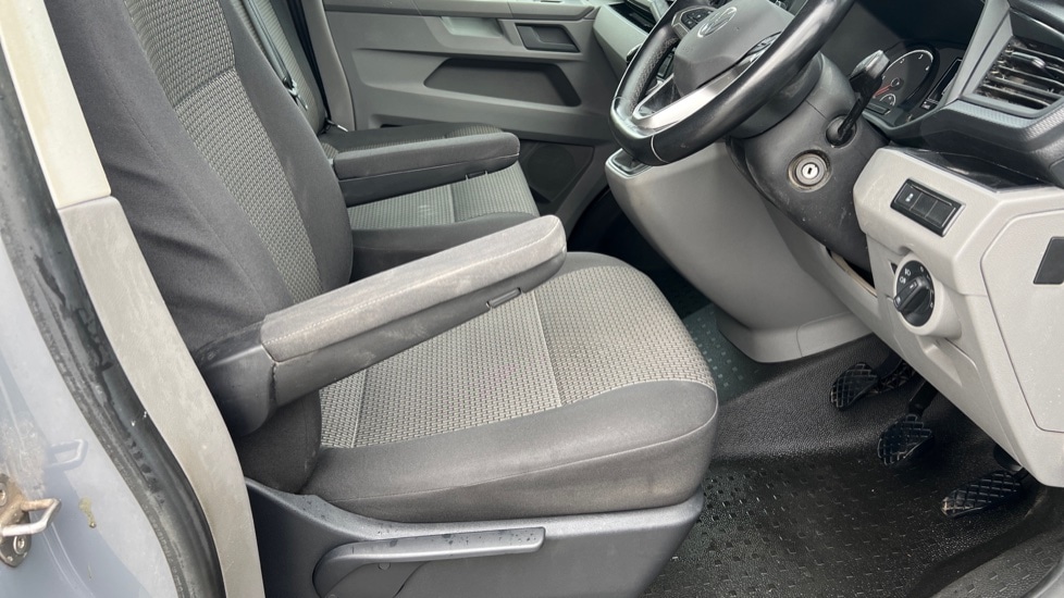 Used Volkswagen Transporter 2022 for sale - 75829111: Photo 44