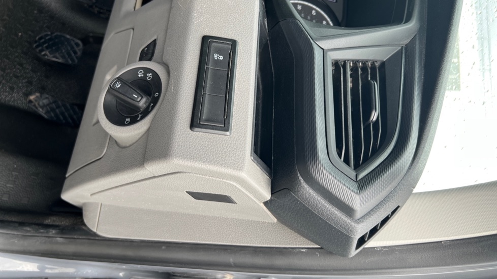 Used Volkswagen Transporter 2022 for sale - 75829111: Photo 45