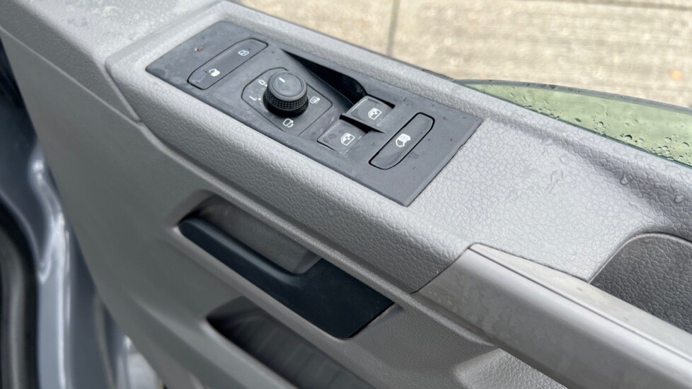 Used Volkswagen Transporter 2022 for sale - 75829111: Photo 47