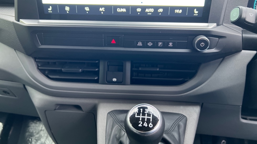 Used Volkswagen Transporter 2025 for sale - 76868457: Photo 13