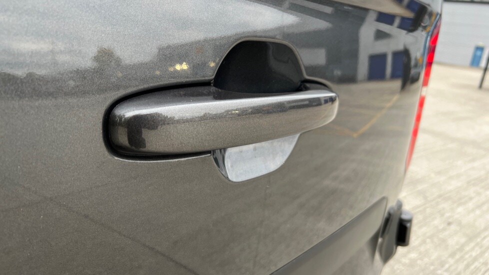 Used Volkswagen Transporter 2025 for sale - 76868457: Photo 60