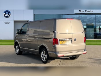Used Volkswagen Transporter 2022 for sale - 76717347: Photo