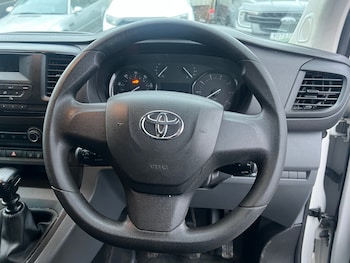 Used Toyota ProAce 2021 for sale - 77283073: Photo