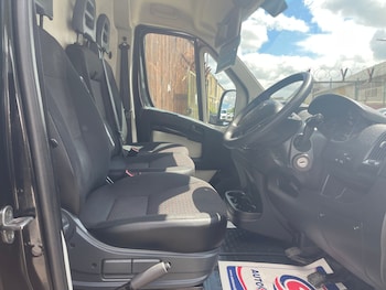 Used Peugeot Boxer 2018 for sale - 75650082: Photo