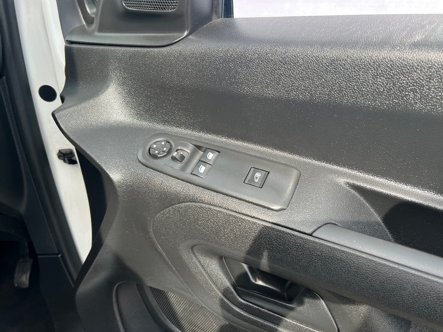 Used Vauxhall Combo 2020 for sale - 76420129: Photo 3