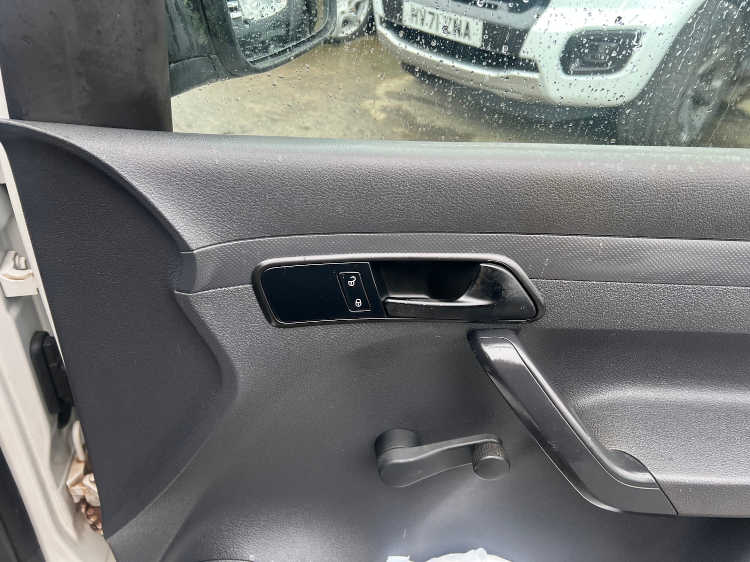 Used Volkswagen Caddy 2015 for sale - 77234495: Photo 6