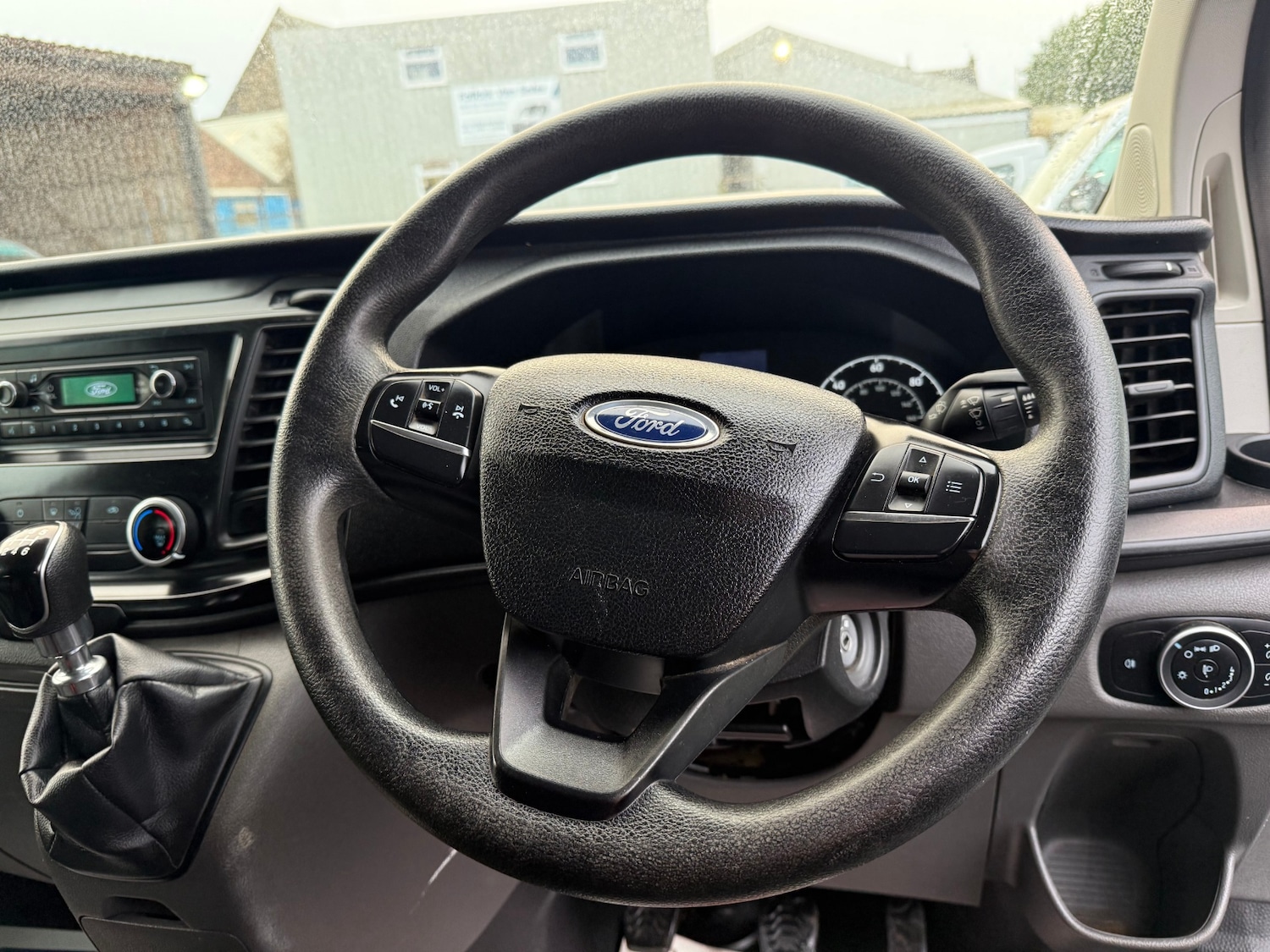 Used Ford Transit Custom 2019 for sale - 76158371: Photo 2