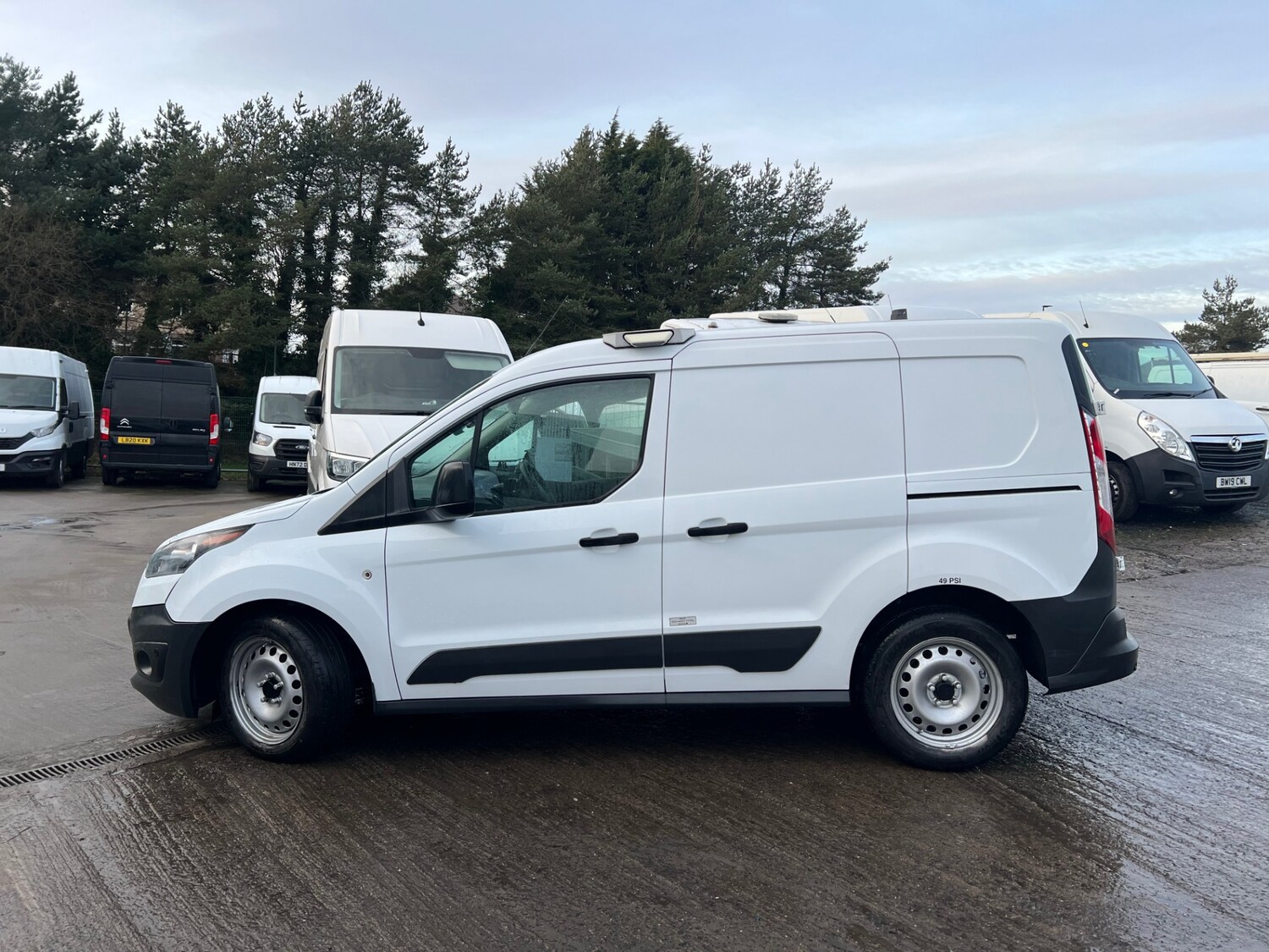 Used Ford Transit Connect 2017 for sale - 78025118: Photo 11