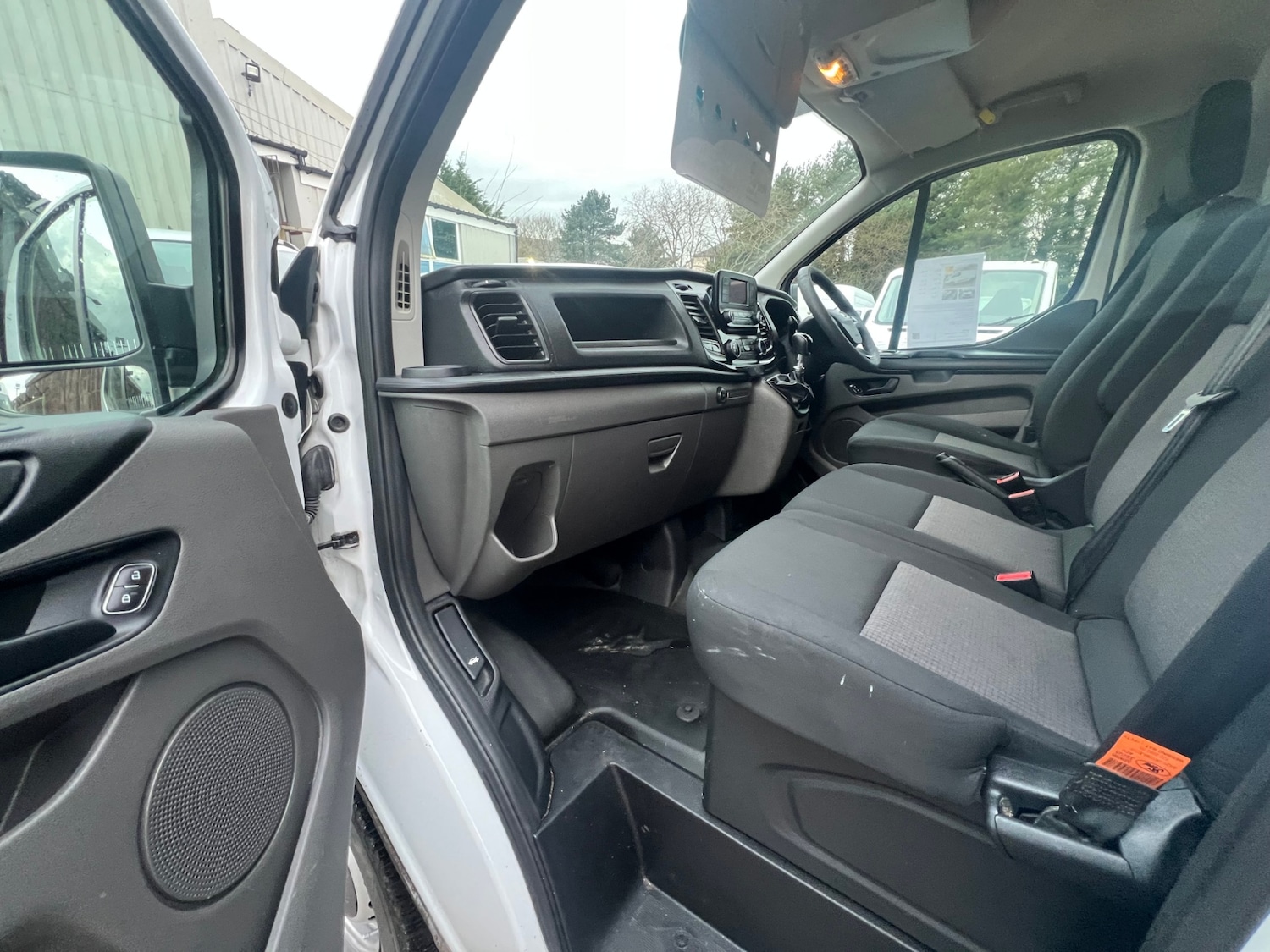 Used Ford Transit Custom 2020 for sale - 78090334: Photo 2