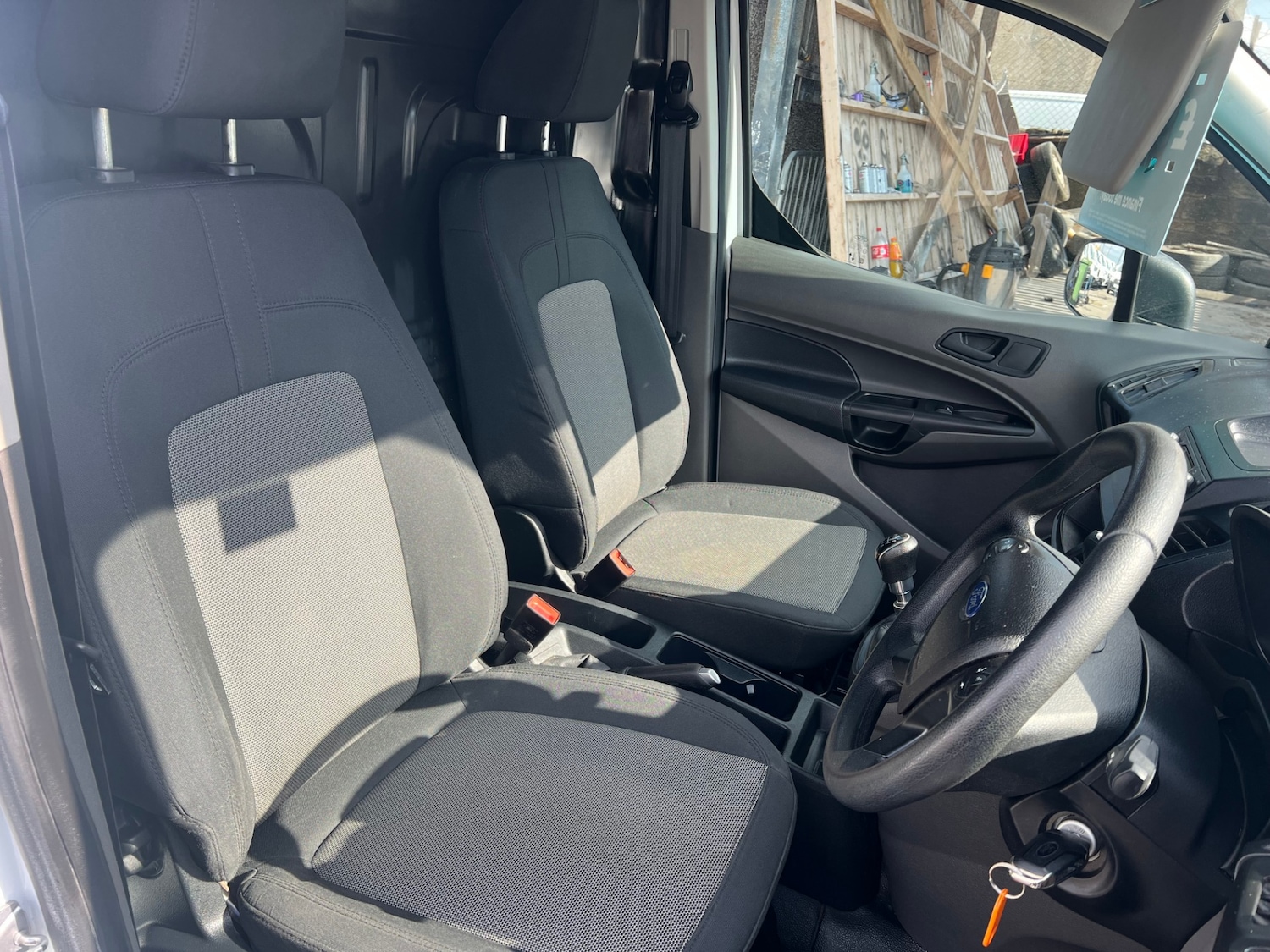 Used Ford Transit Connect 2020 for sale - 76640686: Photo 2