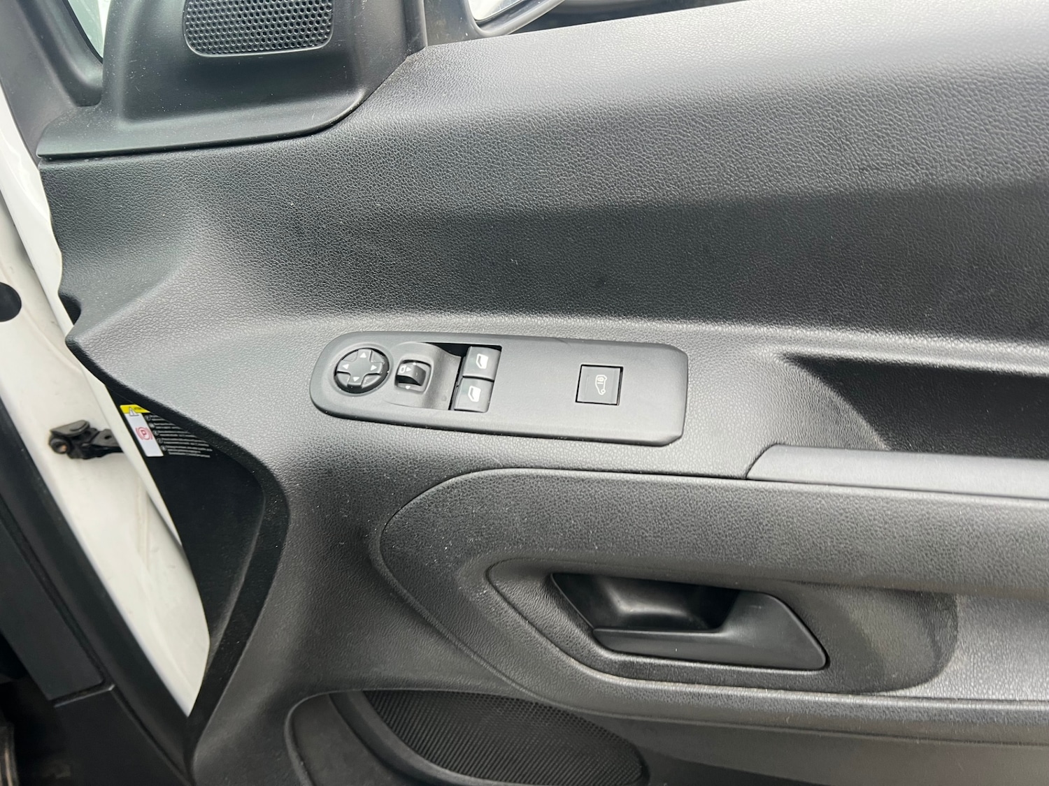 Used Citroen Berlingo 2020 for sale - 76387029: Photo 8