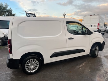 Used Citroen Berlingo 2020 for sale - 77349753: Photo