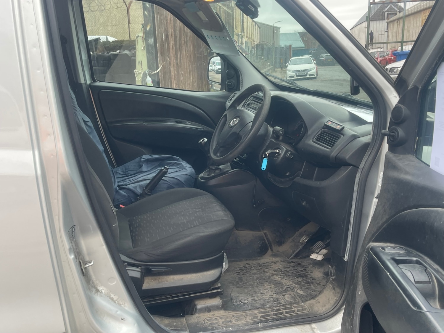 Used Vauxhall Combo 2017 for sale - 78025155: Photo 7