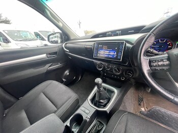 Used Toyota Hilux 2019 for sale - 78323914: Photo