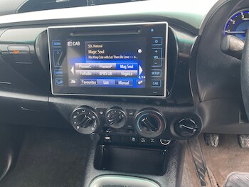 Used Toyota Hilux 2019 for sale - 78323914: Photo