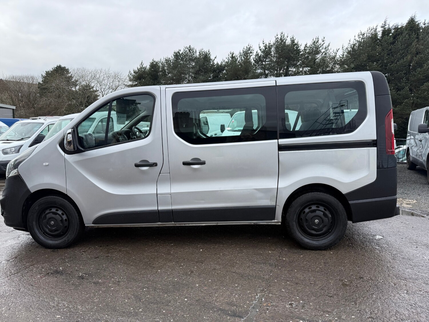 Used Vauxhall Vivaro 2016 for sale - 76158500: Photo 10