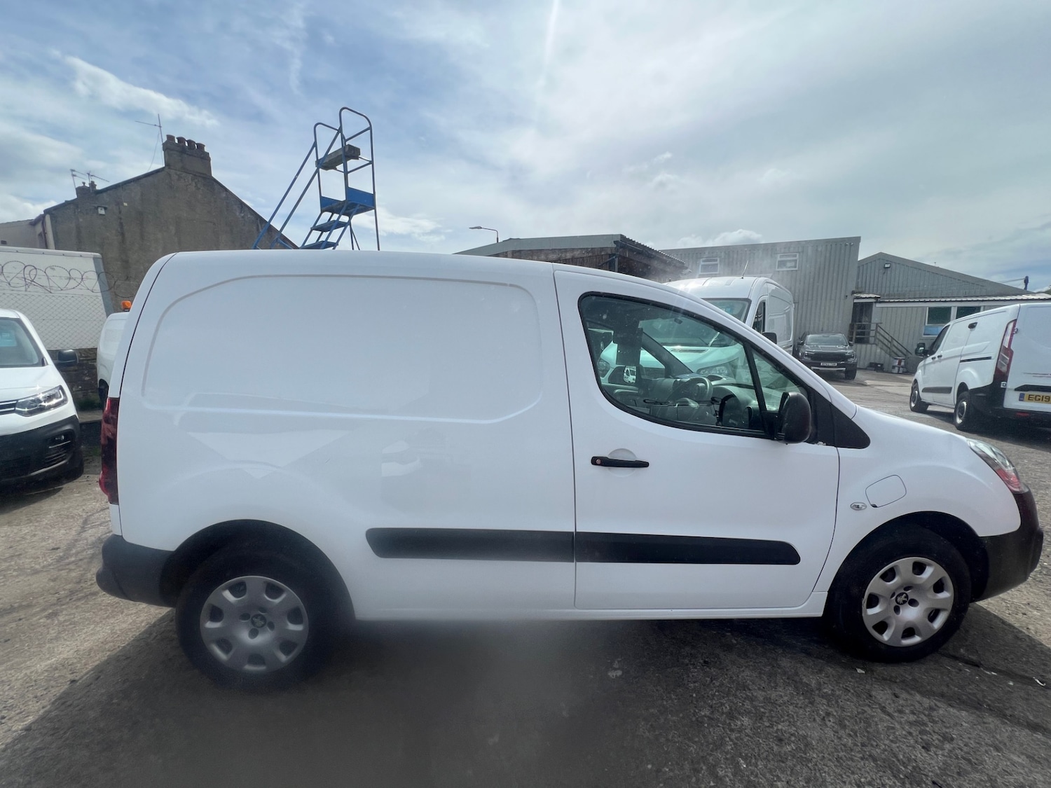 Used Peugeot Partner 2019 for sale - 76183755: Photo 13