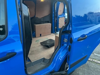 Used Ford Transit Courier 2020 for sale - 76829652: Photo