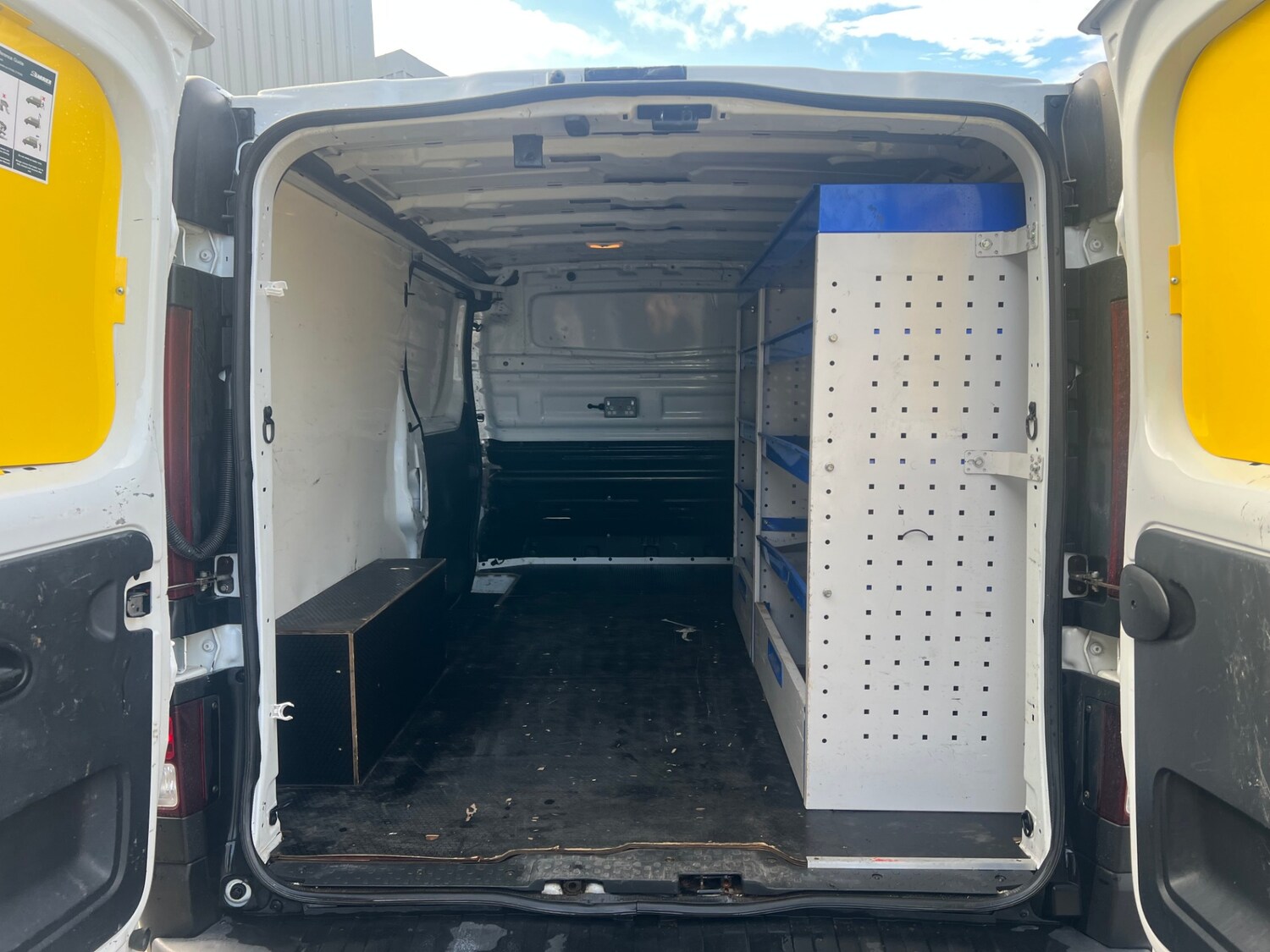 Used Vauxhall Vivaro 2017 for sale - 77829316: Photo 6