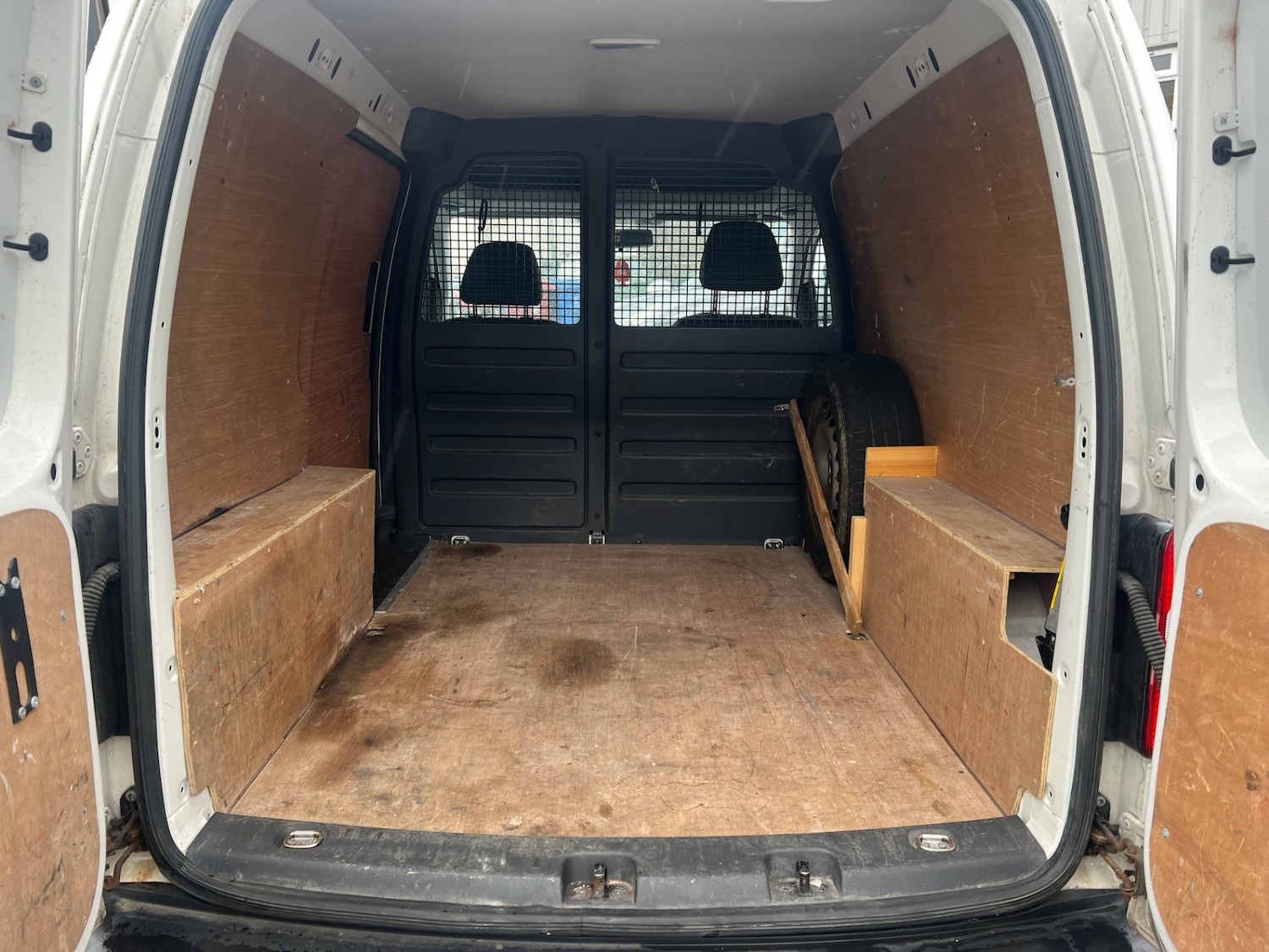 Used Volkswagen Caddy 2015 for sale - 77373261: Photo 8