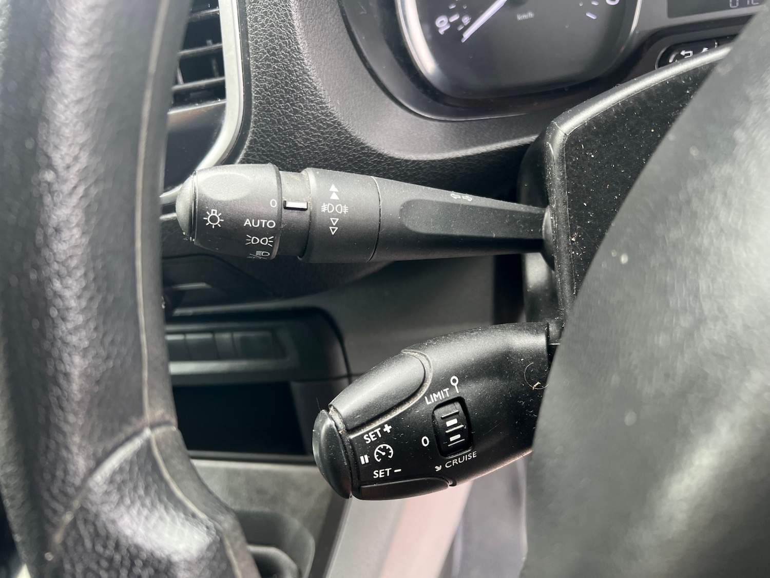 Used Vauxhall Vivaro 2022 for sale - 76385166: Photo 2