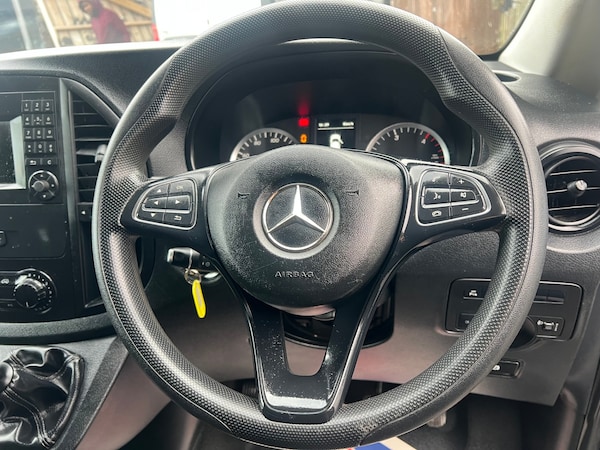 Used Mercedes-Benz Vito 2018 for sale - 76290179: Photo 3