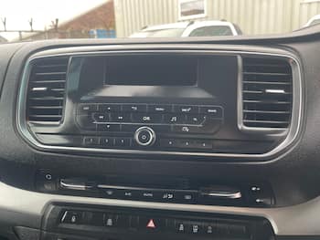 Used Toyota PROACE CITY Verso 2020 for sale - 79640630: Photo