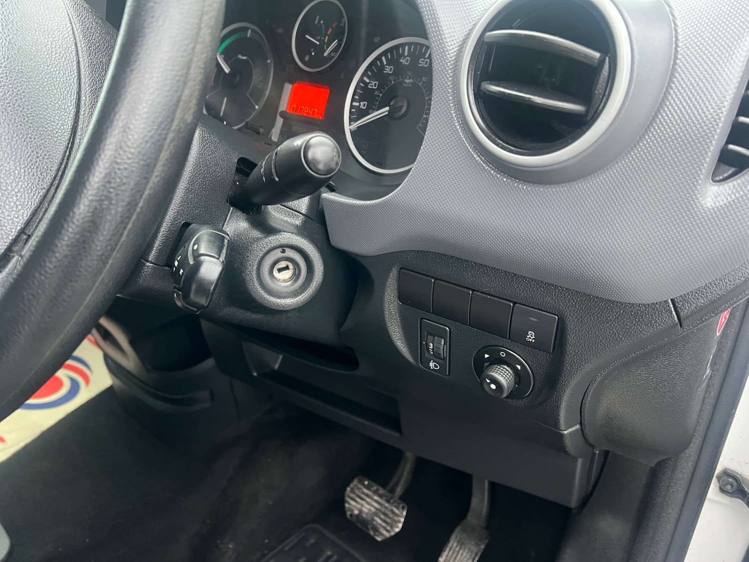 Used Peugeot Partner 2019 for sale - 77060828: Photo 4