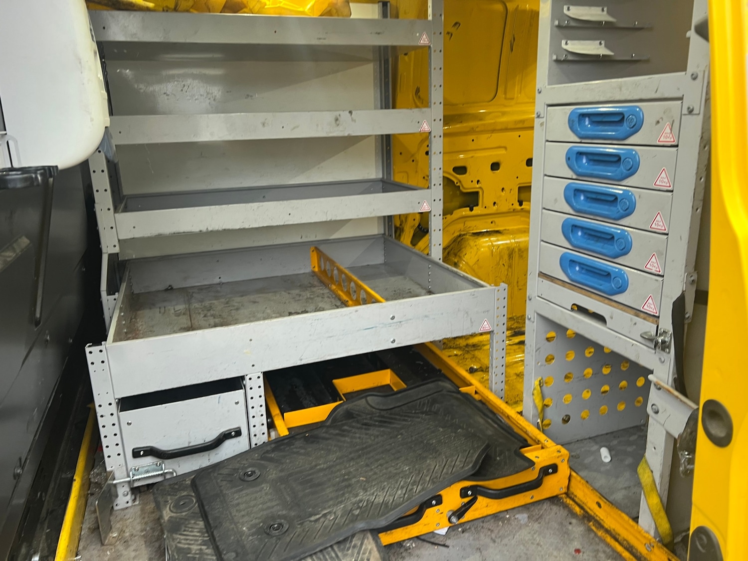 Used Ford Transit Custom 2022 for sale - 77349937: Photo 2