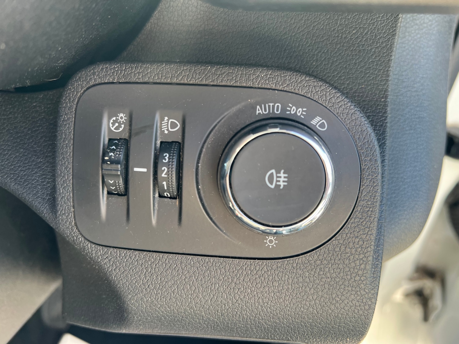 Used Vauxhall Combo 2020 for sale - 76968298: Photo 3