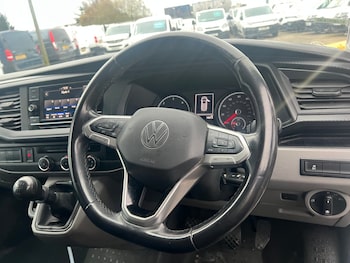 Used Volkswagen Transporter 2021 for sale - 76829637: Photo