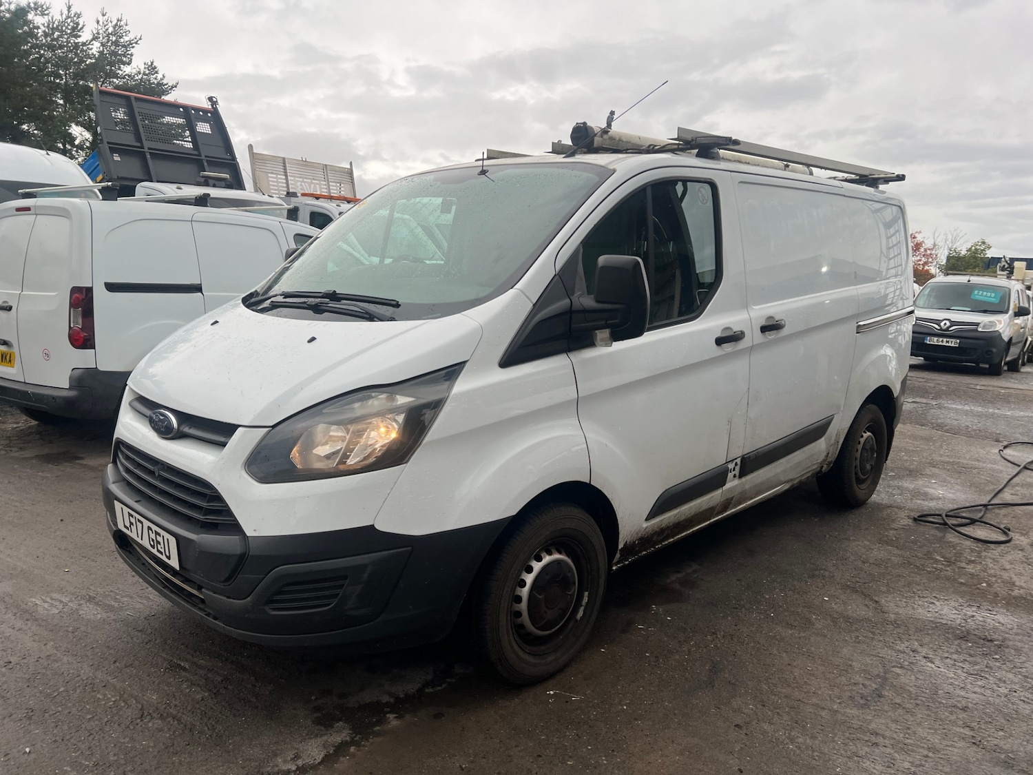 Used Ford Transit Custom 2017 for sale - 76875087: Photo 2